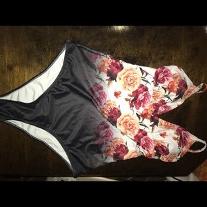 Cupshe swimsuit too small for my boobs